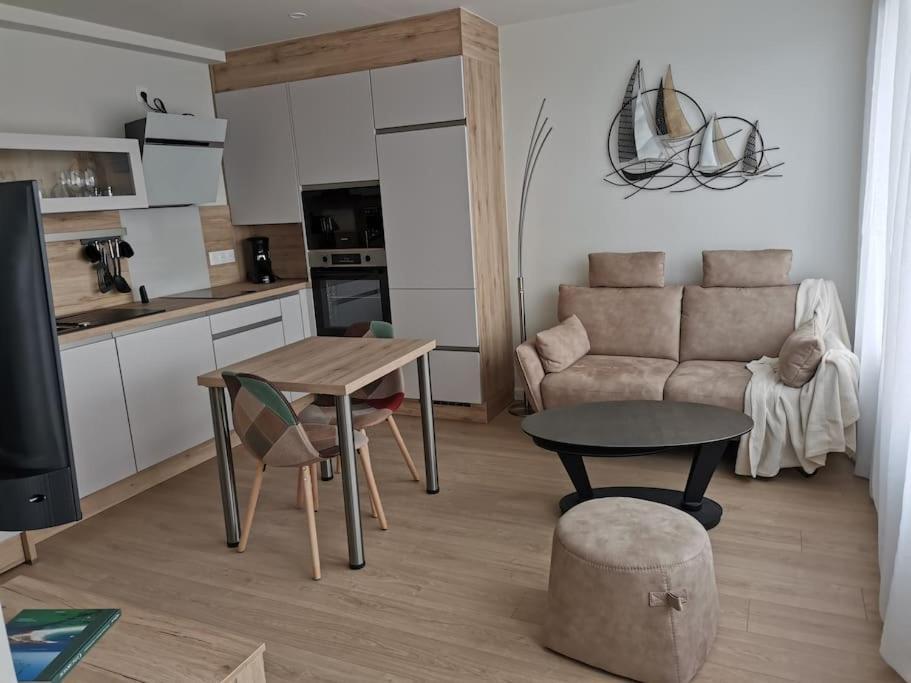Appartamento Le Stoubenn, Raffine Et Chaleureux Concarneau Esterno foto